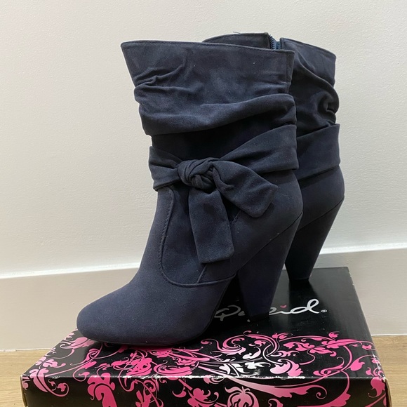New in box Qupid blue Suede PU size 7 - Picture 2 of 6